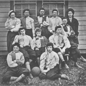 Como surgiu o futebol feminino no mundo?