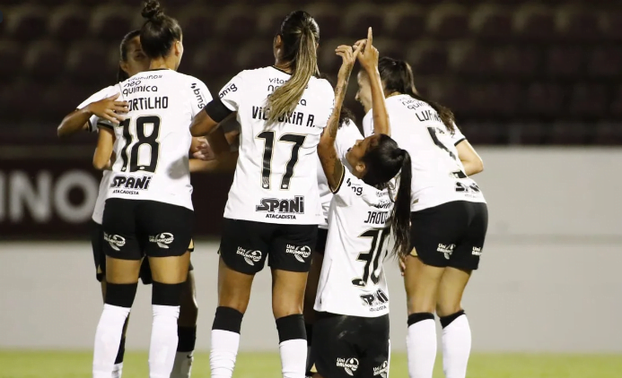 Corinthians x Palmeiras feminino: prováveis escalações e onde assistir ao vivo