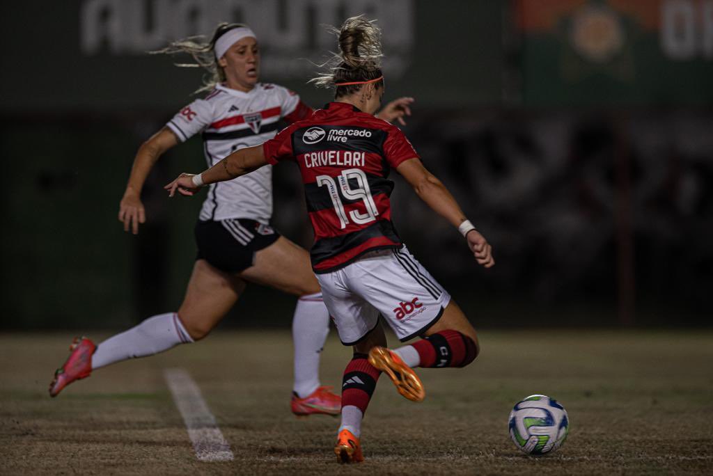 Flamengo empata com o São Paulo e perde a liderança do Brasileirão Feminino