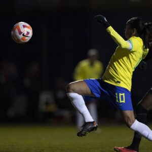 Arthur Elias: trocas não influenciaram na derrota da Seleção Brasileira Feminina para o Canadá